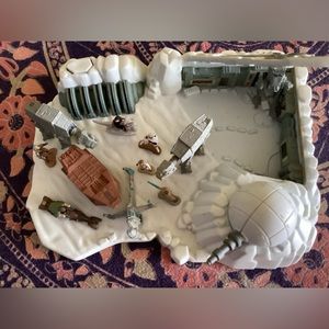 RARE vintage Star Wars Hoth Action play set